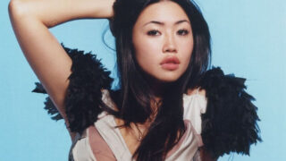 ビーバドゥービー、オーストラリアのラジオ番組に出演し披露した2曲の映像が公開