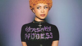 アイス・スパイス、デビュー・アルバムのデラックス盤『Y2K!:I'm Just A Girl (Deluxe)』をファンへの最高のクリスマスプレゼントとしてサプライズリリース!