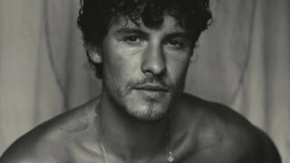 ショーン・メンデス、最新アルバムから3曲のクラブハウス・スタジオ・セッション映像を公開