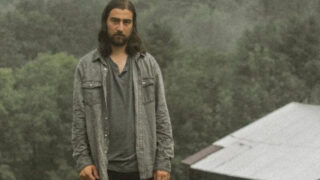 【全英シングルチャート】ノア・カーンが「Stick Season」で初の首位獲得！ソフィー・エリス・ベクスターが17年ぶりのトップ10入り！