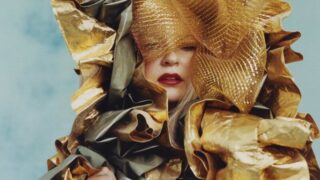 シーア、ピーター・ガブリエル「Solsbury Hill」のカバーの音源を公開