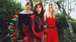 ザ・ウォーニング、最新アルバムから「Automatic Sun」「Hell You Call A Dream」のライヴ・ビデオを公開