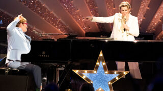 エルトン・ジョン&ブランディ・カーライル、ロンドンで開催されたコラボ・アルバムを祝福するイベントの現地レポートが到着