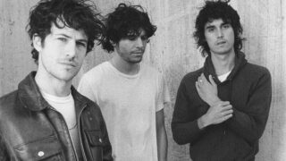 ワロウズ、春の暖かさを届ける最新EP『MORE』をリリース!リード・トラック「Hide It Away」のミュージック・ビデオも公開