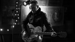 ブルース・スプリングスティーン、6/27(金)リリース『Tracks II: The Lost Albums』から「Blind Spot」のリリック・ビデオを公開