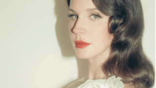 ラナ・デル・レイ、2025年第1弾となる新曲「Henry, come on」をリリース