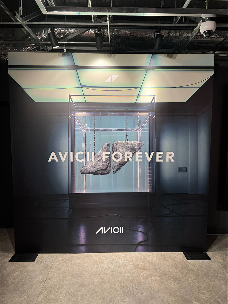 AVICII POP-UP SHOP