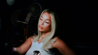 今夏サマソニ出演のジョルジャ・スミス、JOURNAL STANDARDとコラボレーション