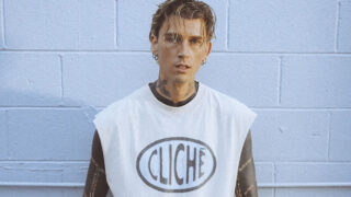 mgk、8/8(金)リリース新作アルバム『lost americana』から新曲「vampire diaries」のミュージック・ビデオを公開