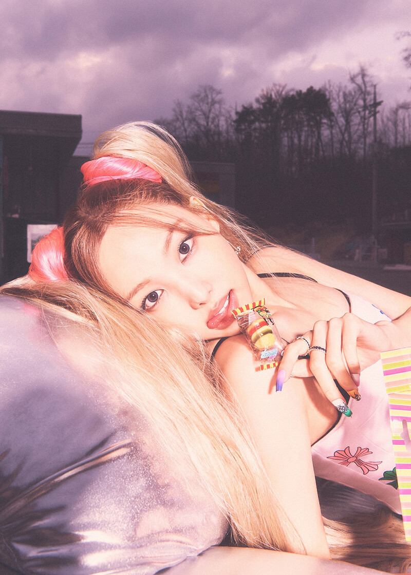 NAYEON