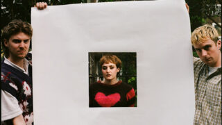 今夏FUJI ROCK FESTIVAL '25出演が決定しているアイルランド発注目バンドのニューダッド、最新EP『Safe』をリリース!