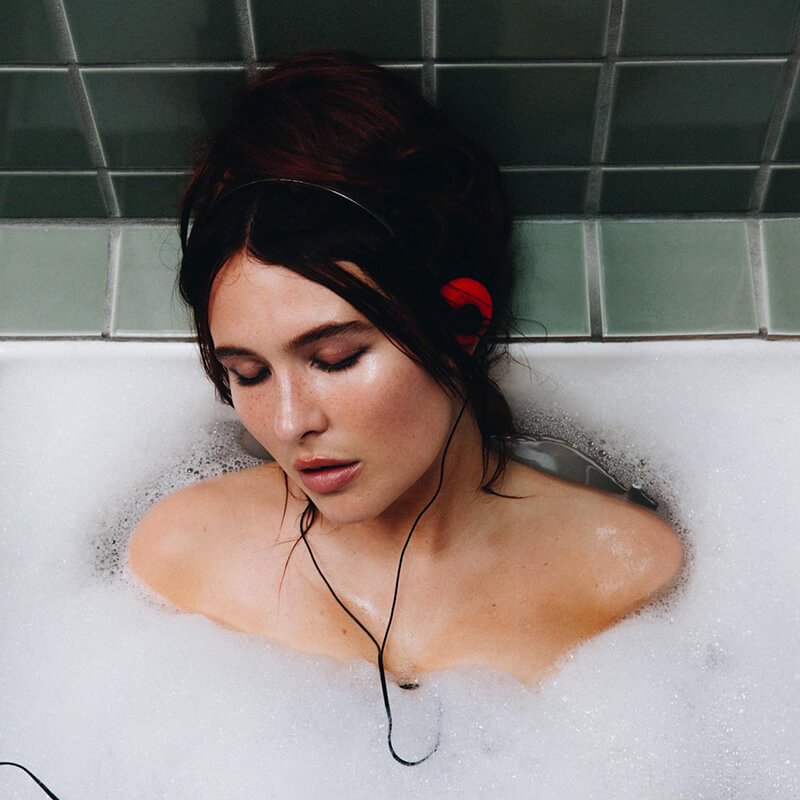 Mimi Webb『Confessions』
