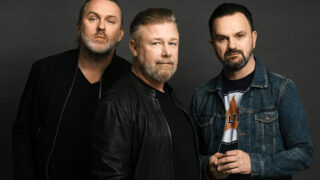 ディジー・ミズ・リジーの来日公演を記念して8/27に3タイトル同時発売決定!