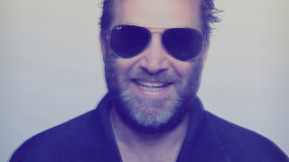 ザ・スーパーメン・ラヴァーズ、ワンリパブリックを迎えた「Starlight (The Fame)」のミュージック・ビデオを公開