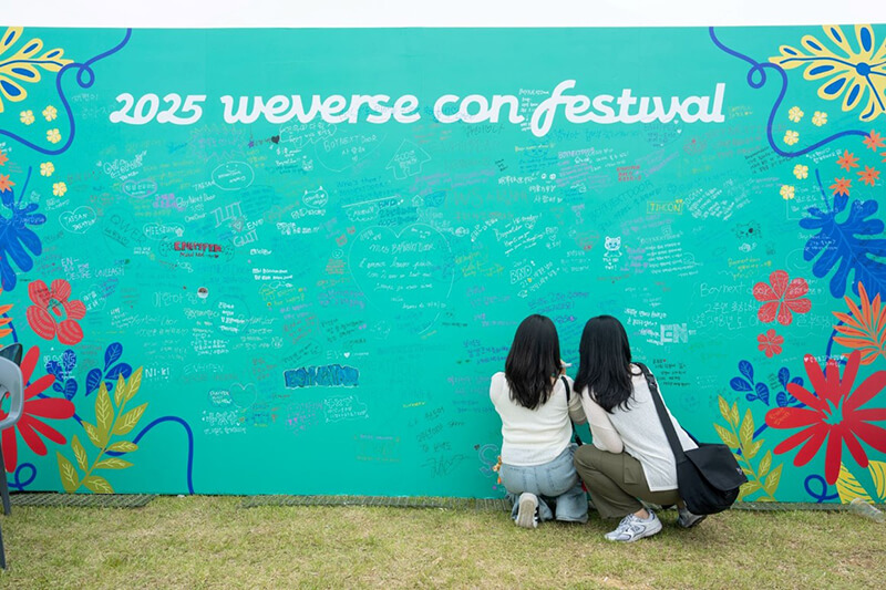 Weverseブース内メッセージウォール