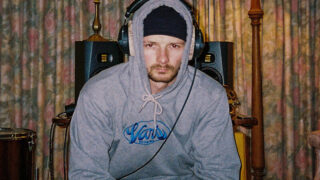 マム・トゥーディー、今年リリース予定のEPから新曲「Devil On My Shoulder」をリリース