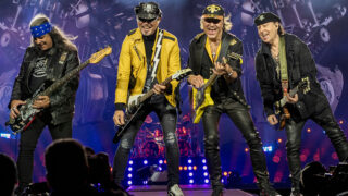 スコーピオンズ、7/5に結成60周年を祝して地元ドイツ・ハノーファーでスタジアム公演を開催!そのライヴ・アルバムが11月に発売!