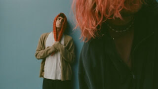 シドニー発インディ・ポップ・デュオ＝ロイエル・オーティス、新曲「say something」のミュージック・ビデオを公開