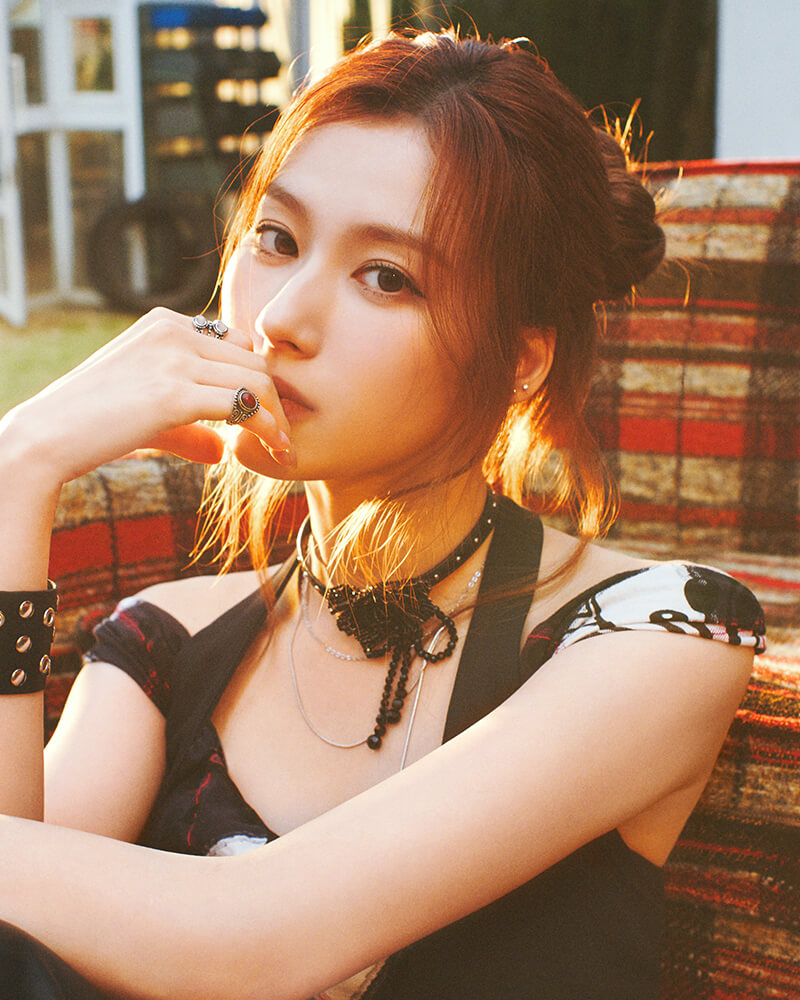 TWICE JAPAN 6th ALBUM『ENEMY』SANA盤