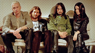 ウルフ・アリス、8/22(金)リリース新作アルバムから「The Sofa」のミュージック・ビデオを公開