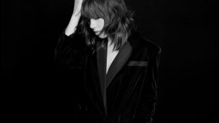 カーリー・レイ・ジェプセン、『Emotion』10周年記念エディションを10/17(金)リリース決定!未発表曲「More」も配信開始