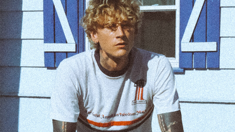 mgk、新作アルバム『lost americana』リリース!「outlaw overture」のミュージック・ビデオも公開