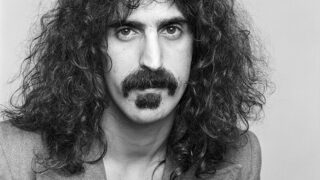 フランク・ザッパの新境地を切り開いた『One Size Fits All』50周年を記念し4CD+ブルーレイを9/26に発売