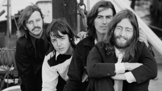 『ザ・ビートルズ・アンソロジー』 Tシャツ、THE BEATLES STORE限定カラー(Black)のデザイン公開！追加のカラー展開とオフィシャルブックの販売も決定！