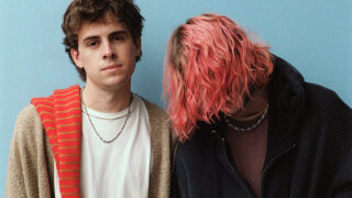 ロイエル・オーティス、ニュー・アルバム『hickey』リリース!新曲「who's your boyfriend」のミュージック・ビデオも公開