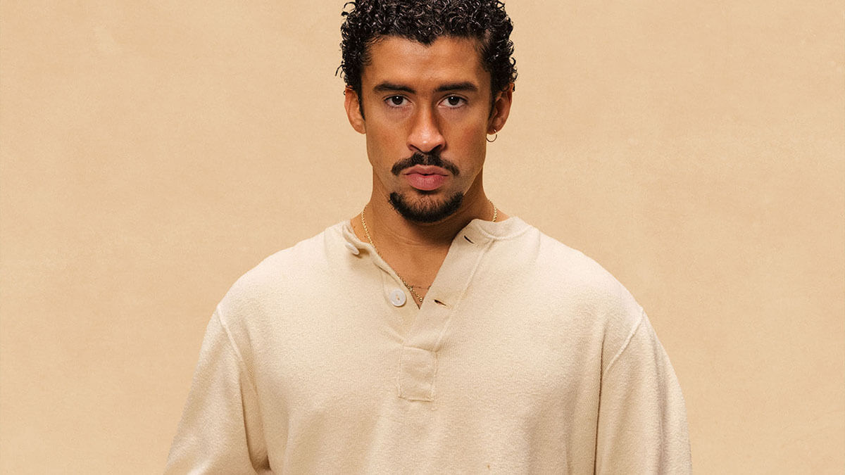 バッド・バニー、2026年開催第60回スーパーボウル・ハーフタイムショーのヘッドライナーに決定