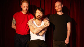 ビッフィー・クライロ、4年ぶりとなる最新アルバム『Futique』をリリース！「Goodbye」のミュージック・ビデオも公開