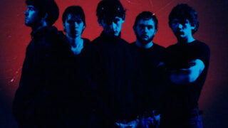 カーディナルズ、来たるデビューアルバムから表題曲「Masquerade」をリリース！同名のアルバムは来年2月にリリース