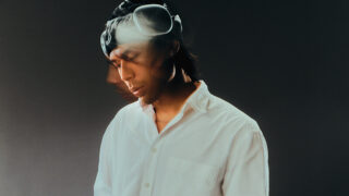 TikTokで話題のストリートピアニスト、フリクタオが待望のデビューシングル「Run Away」のミュージック・ビデオを公開