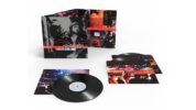 オアシス、ライヴ・アルバム『Familiar to Millions』が25周年を記念した限定仕様(2CD/3LP)で11/14にリリース！