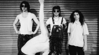 来年2月に初来日公演を控えるNYの新鋭バンド、ギースが新作『Getting Killed』をリリース！