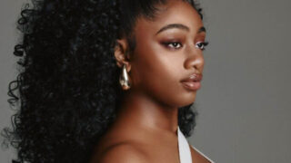 サマラ・ジョイ、新曲「Three Little Words」をリリース!ヴィジュアライザー・ビデオも公開