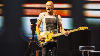 スティング、ジャパン・ツアー初日のライヴ・レポートと写真が到着