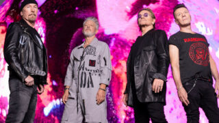 映画『キス・ザ・フューチャー』日本での劇場公開を記念してU2のサラエボ公演のセットリストがプレイリストで公開