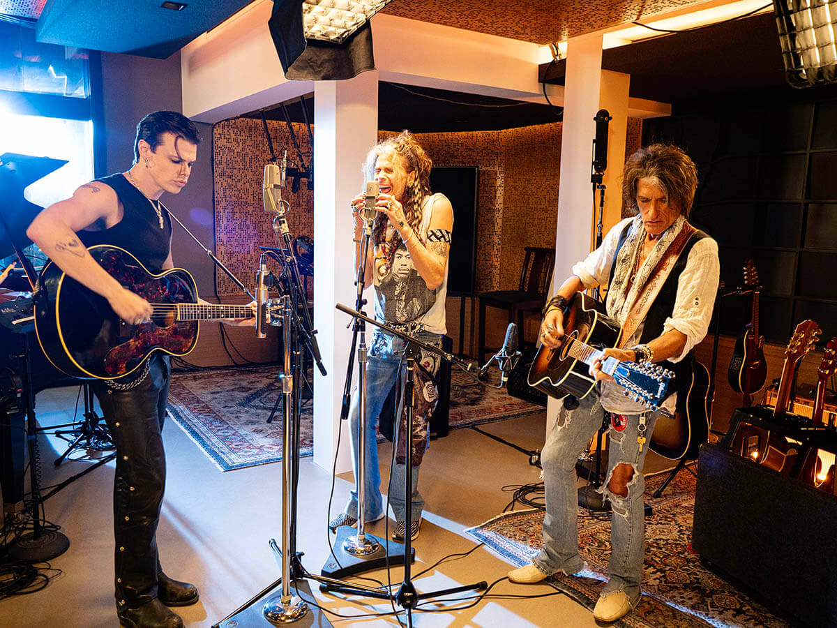 Photo Credit Ross Halfin