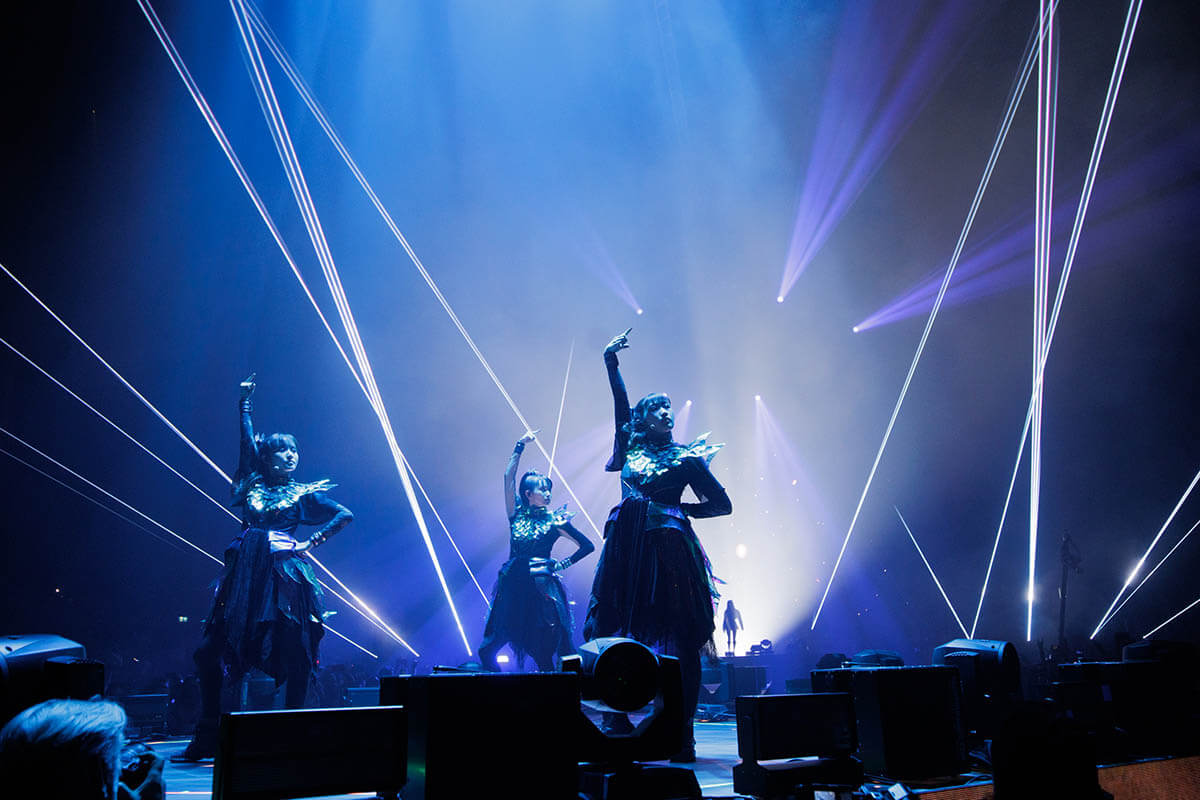 BABYMETAL「from me to u (feat. Poppy) (LIVE FROM THE O2)」
