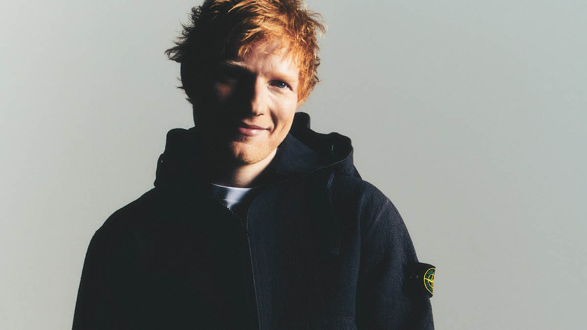 エド・シーラン、最新アルバムのリミックスEP『PLAY (The Remixes)』をリリース！カラン・オージャラを迎えた「Symmetry」のミュージック・ビデオも公開