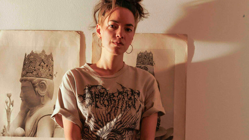 Momoko Gill、初となるソロ・アルバム『Momoko』が2026/2/13にStrut Recordsからリリース！