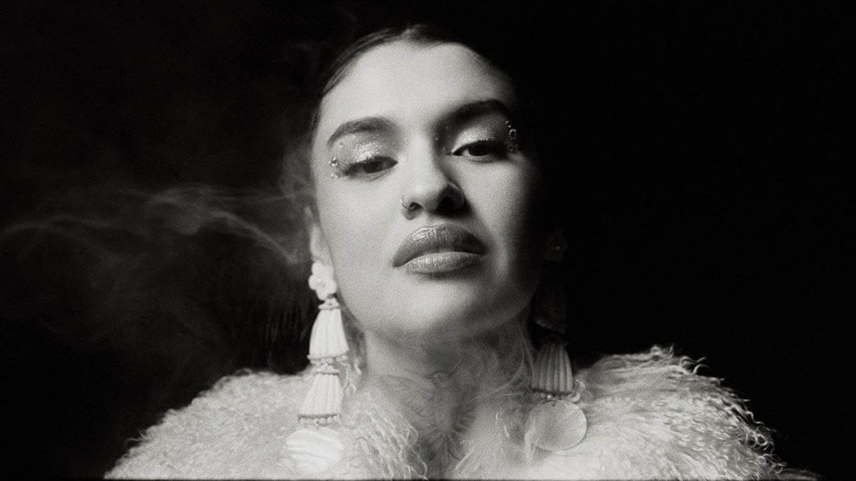 ティア・ウッド、新曲「Sage My Soul」をリリース！ミュージック・ビデオも公開