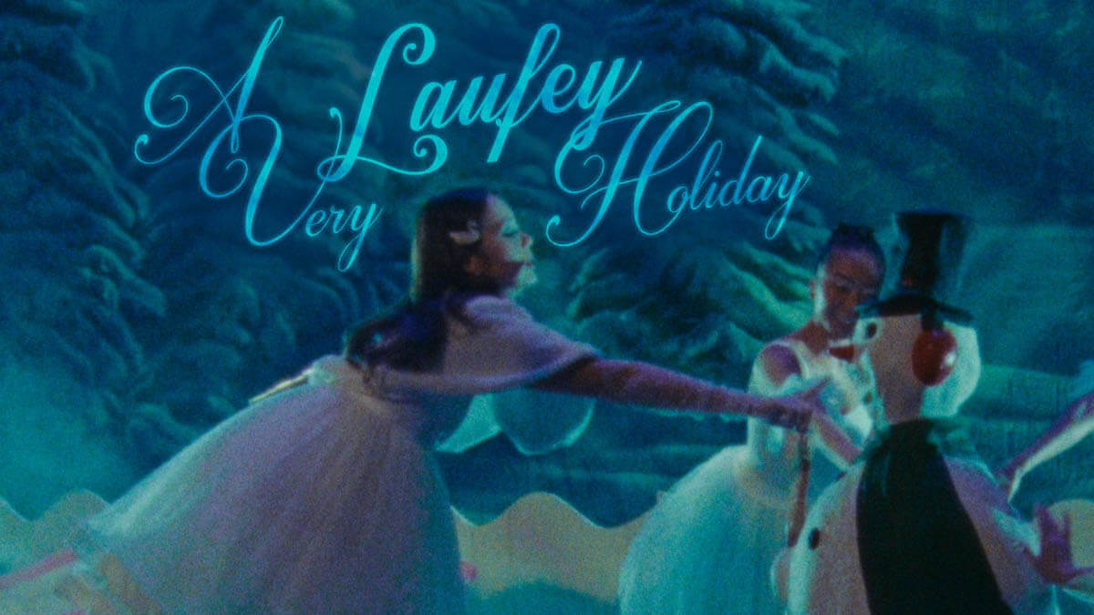 レイヴェイ、名曲「Santa Claus Is Comin' To Town」「Christmas Magic」のヴィジュアライザー・ビデオが公開