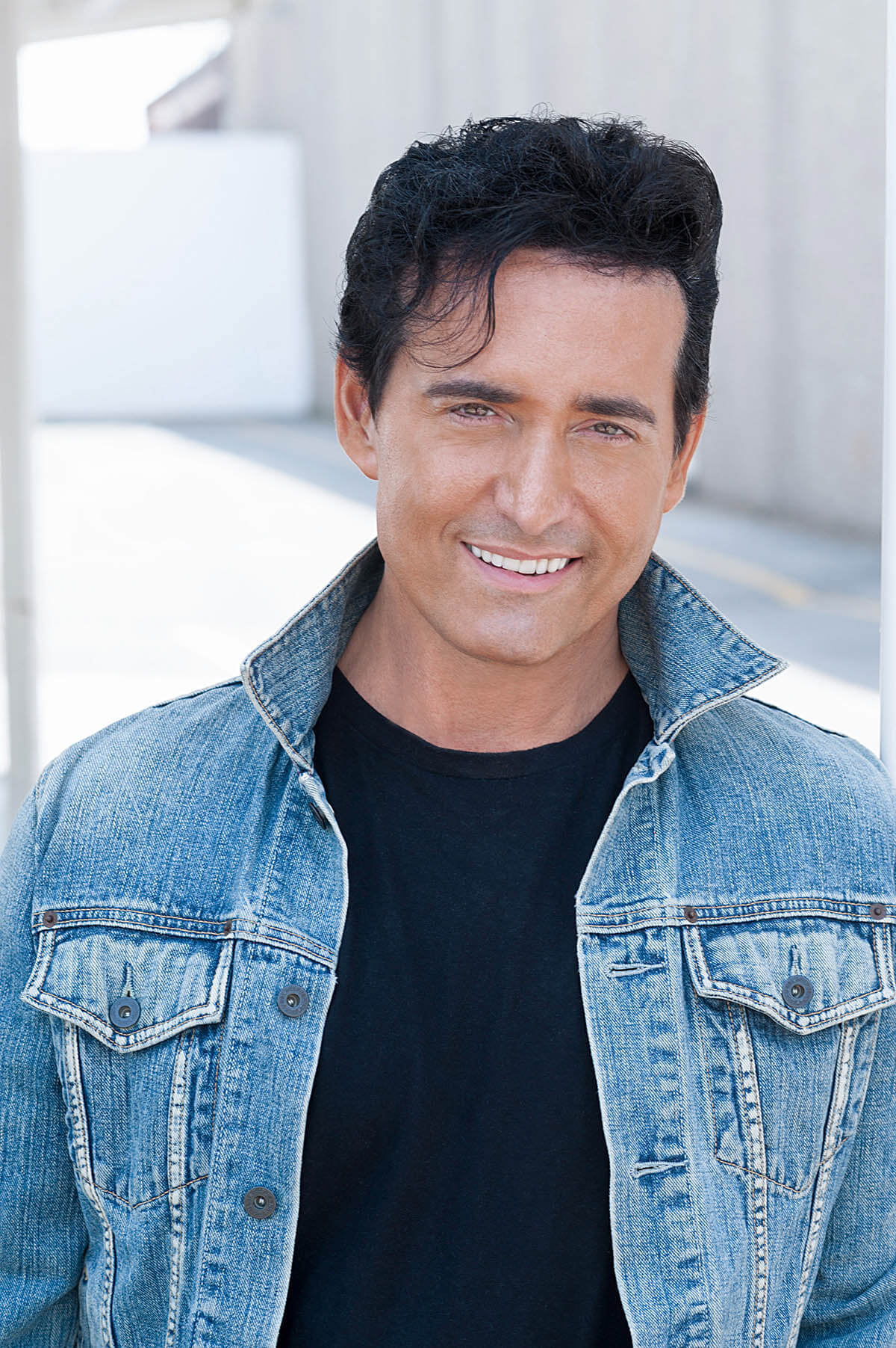 CARLOS MARIN