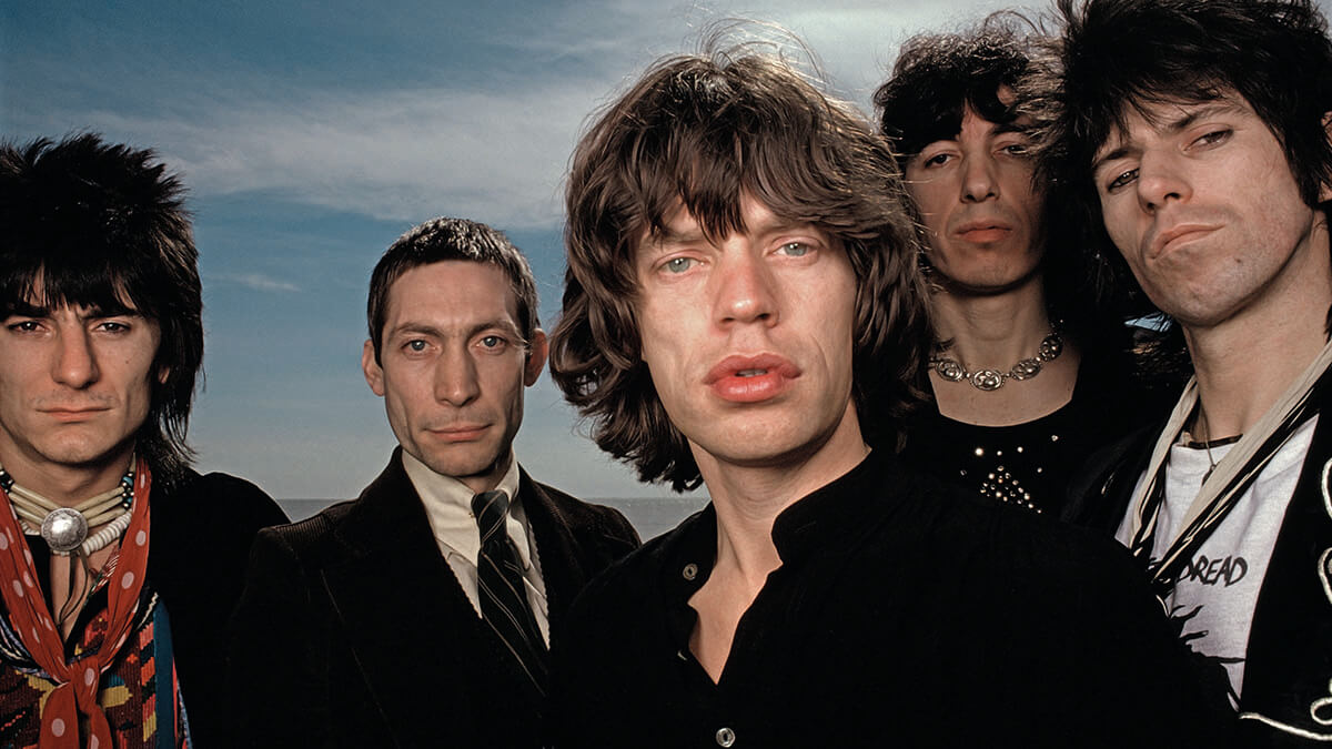 ザ・ローリング・ストーンズ『ブラック・アンド・ブルー』2025拡張版から「愚か者の涙」ライヴ映像が公開中！東京・原宿RS No.9限定の購入特典、売り場拡大も決定