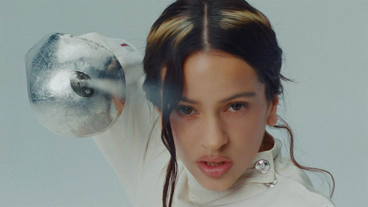 ロザリア、最新アルバム『LUX』から「La Perla」のミュージック・ビデオを公開!国内盤CDのリリースも決定!