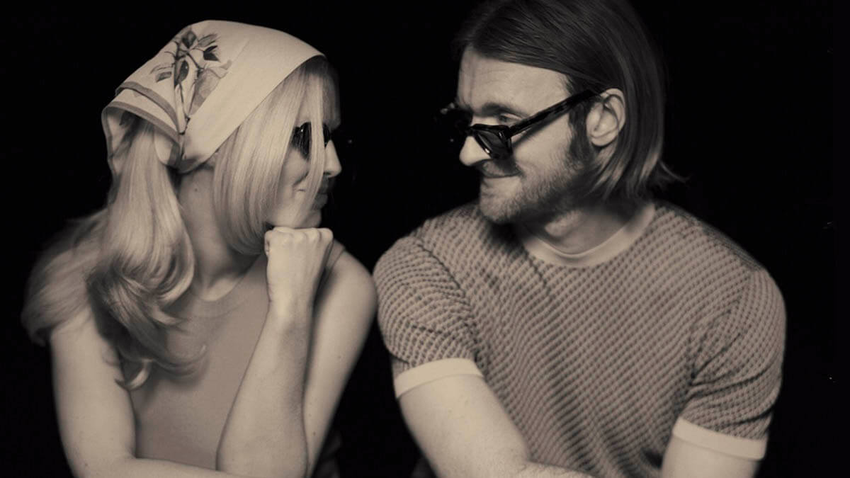 ザ・フェイヴァーズ、米ラジオ番組『ハワード・スターン・ショー』で披露した「The Little Mess You Made」の映像が公開