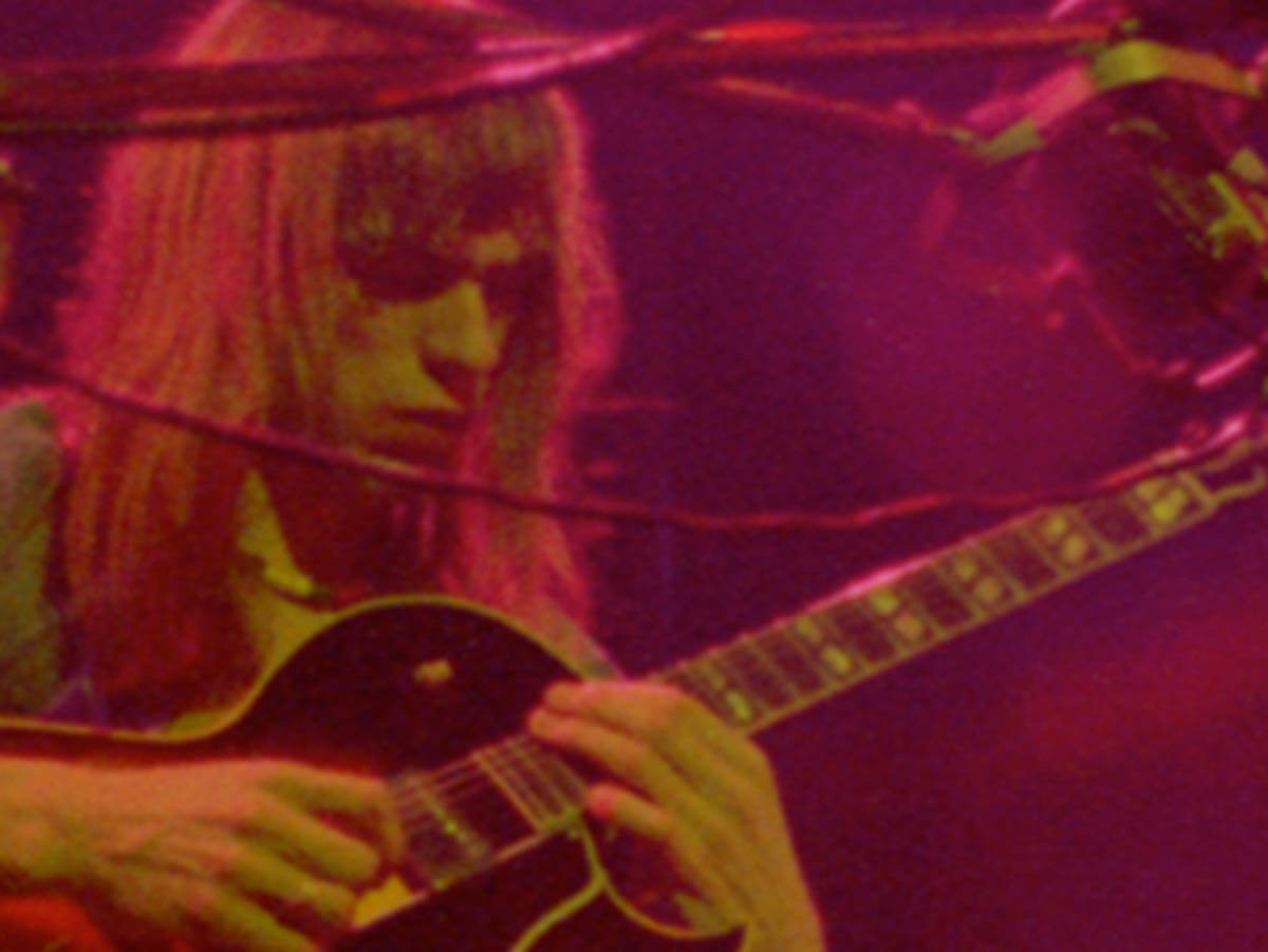 スティーヴ・ハウ (Guitar ,Vocal) Ⓒ Yessongs 1972. All rights reserved