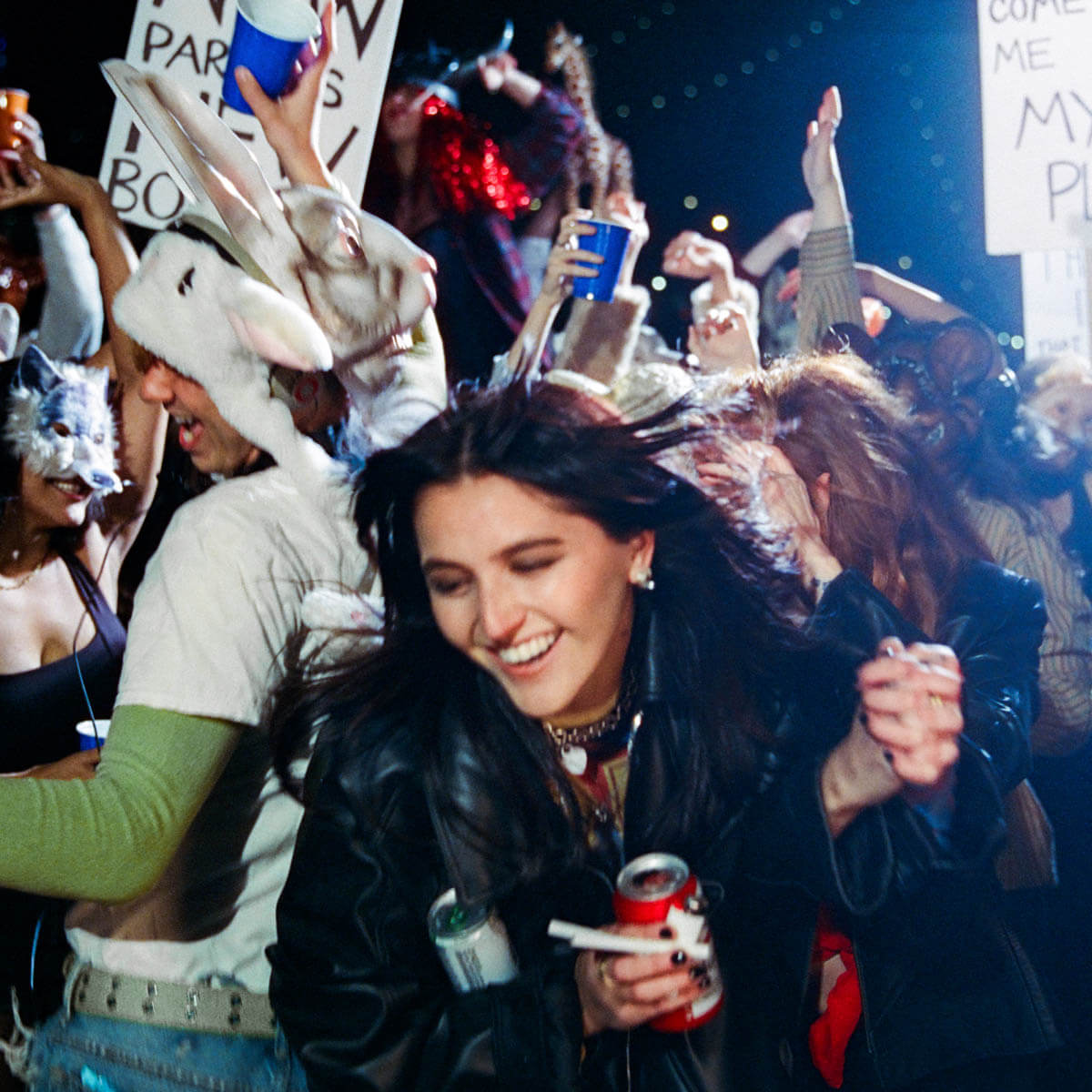 Chelsea Cutler「BAD」